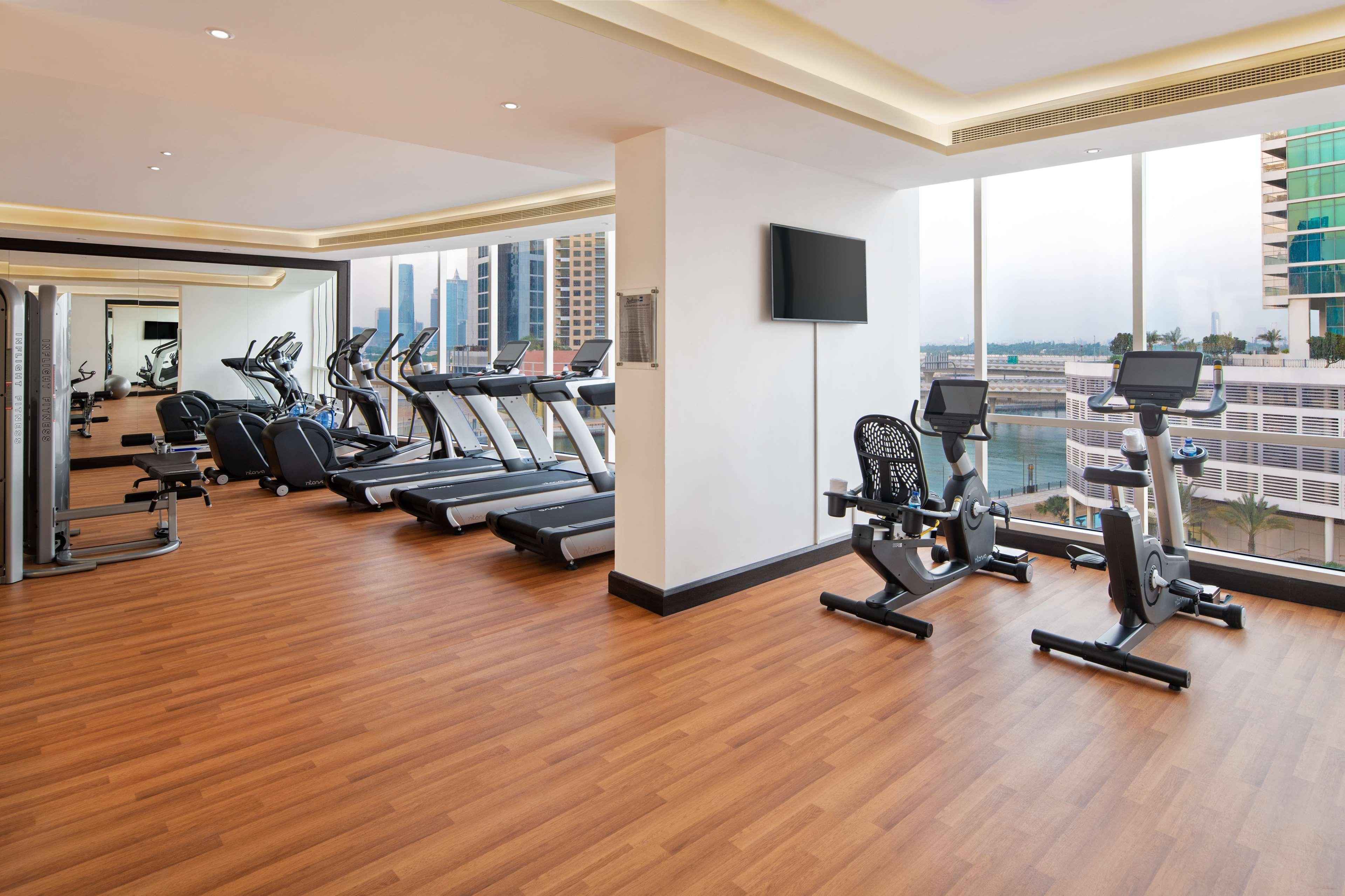 Hotel Radisson Blu Hotel, Canal View Dubai