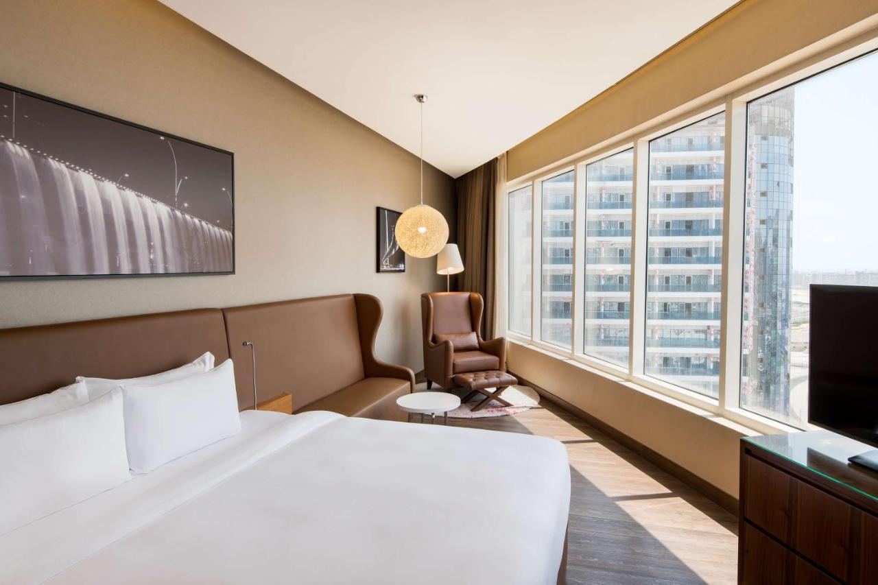 Radisson Blu Hotel, Canal View Dubai