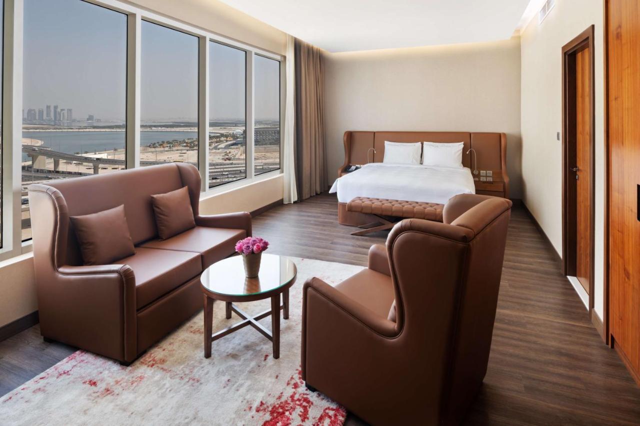 Hotel Radisson Blu Hotel, Canal View Dubai