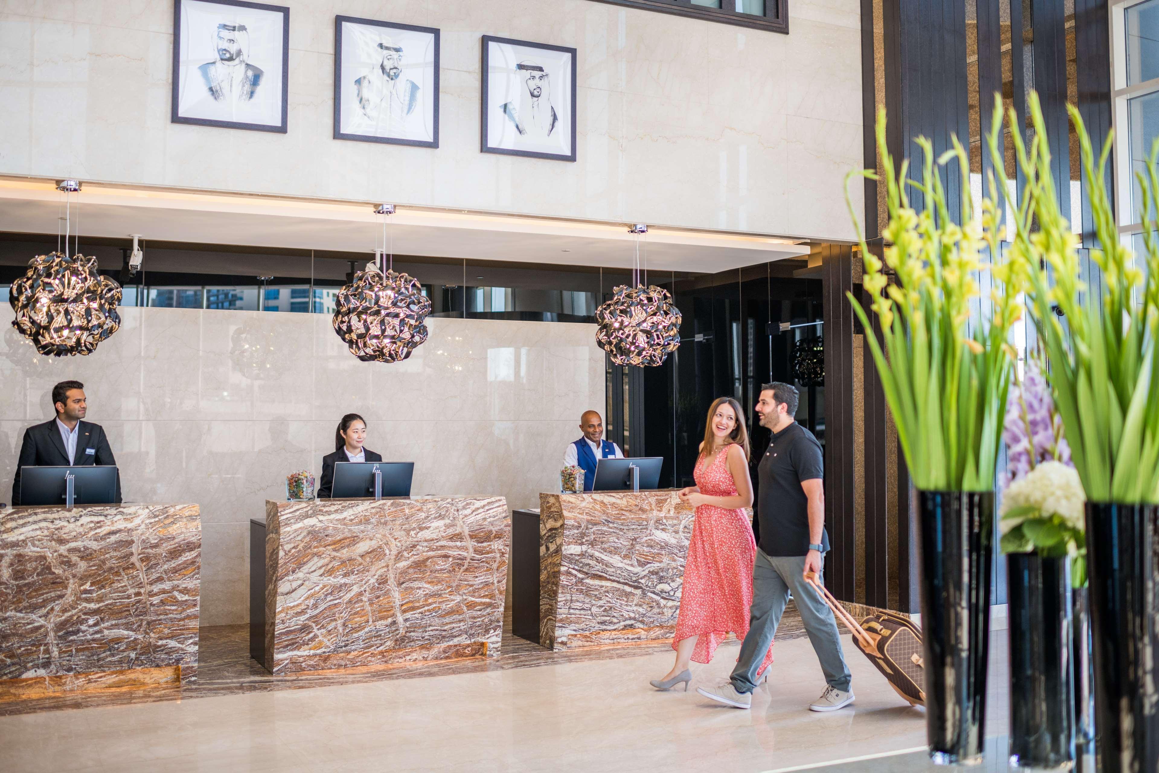 Отель Radisson Blu Hotel, Canal View Дубай